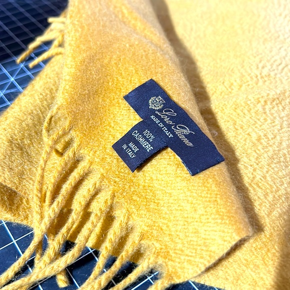 Loro Piana 1/16 cashmere scarf - mustard - unisex - Picture 4 of 4